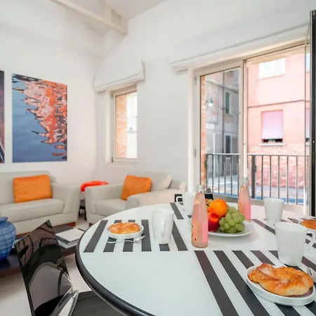 Daire The Waterview Alcove Venedik