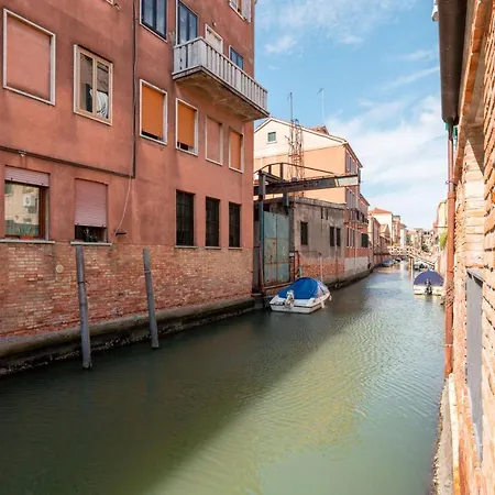 The Waterview Alcove Apartment Venice