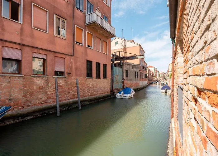 The Waterview Alcove Apartment Venice