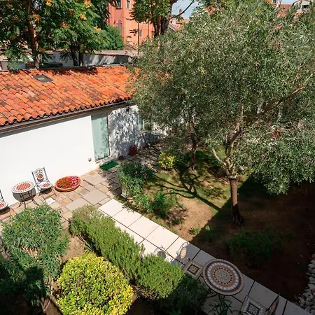 The Waterview Alcove Apartman *