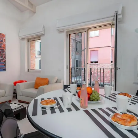 The Waterview Alcove *