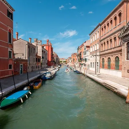 The Waterview Alcove Apartman *